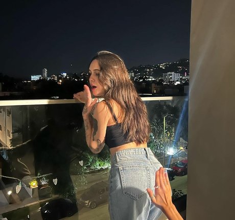 Bea Miller onlyfans images