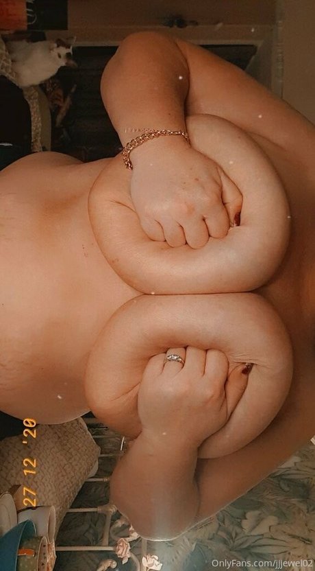 jjjewel02 onlyfans nudes