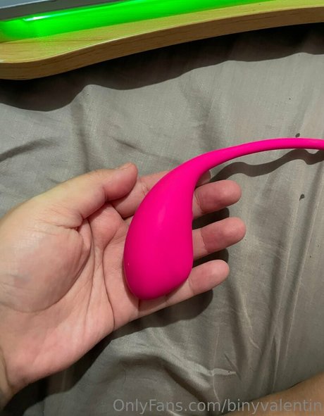 binyvalentin leak onlyfans nude