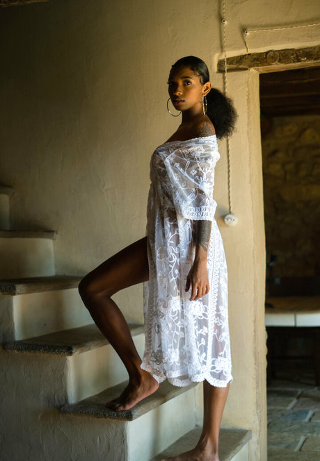 young milf onlyfans free naked selfie