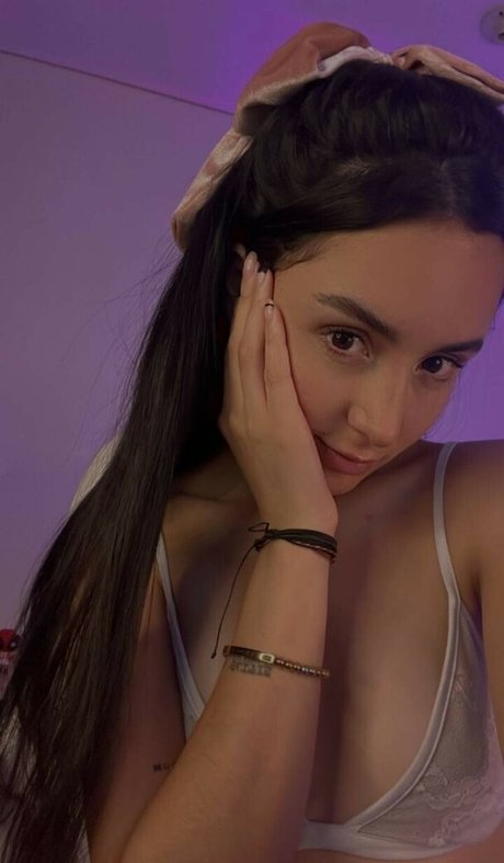 Annie Dreams onlyfans naked leaked