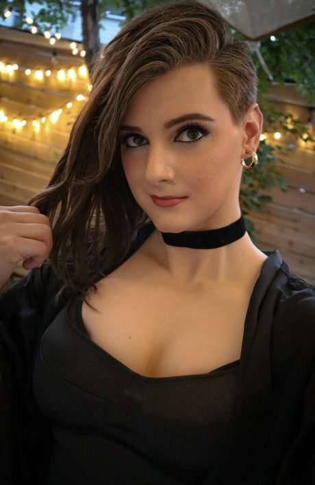 AlsoAshley onlyfans free