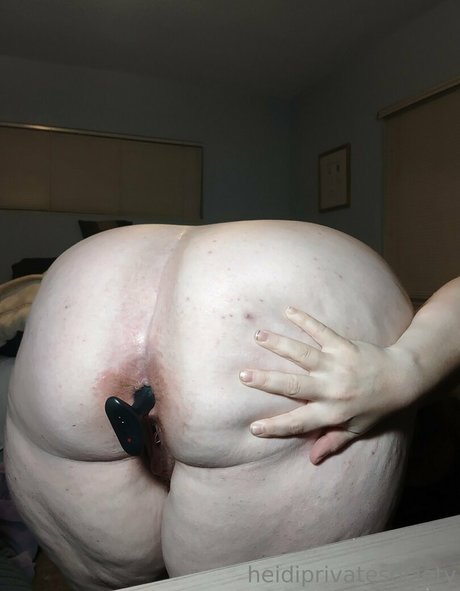 heidiprivatesociety topless onlyfans