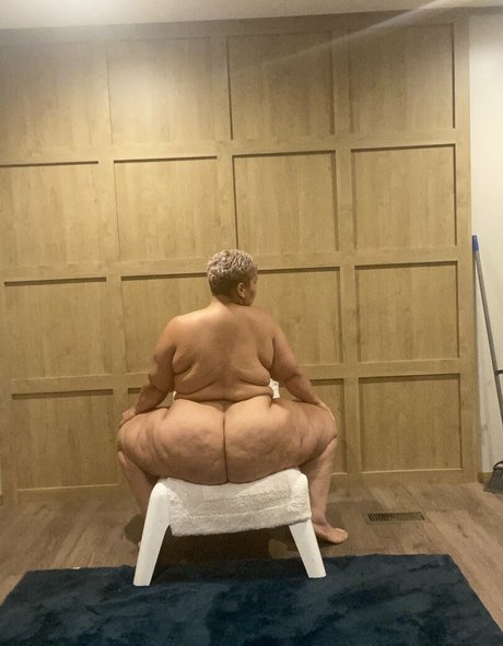 RedThunderThighz only fans naked