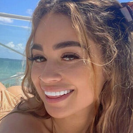 Tiffymonroex onlyfans public photos