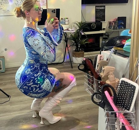 Syren Serene onlyfans nude