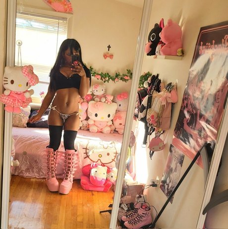 Lilrawrs tits onlyfans