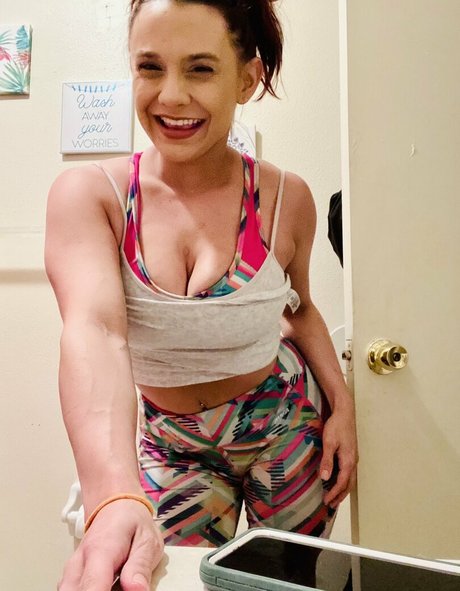 Maria Jade onlyfans nude pictures