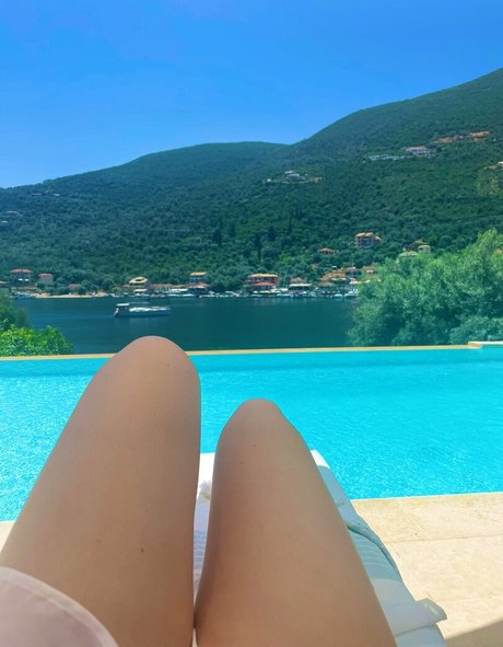 poopernoodle nude on onlyfans