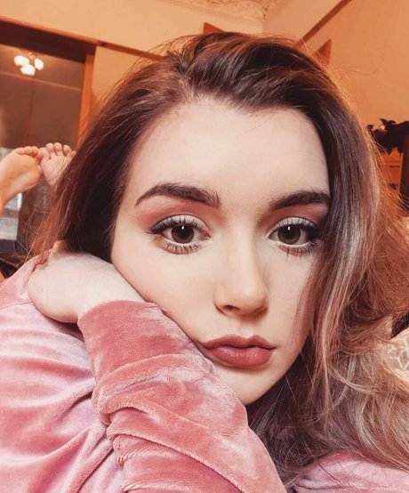 slut wife onlyfans beautiful xxx selfie