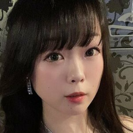 Midori Yuuzono nude on onlyfans