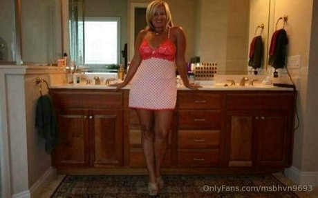 msbhvn9693 onlyfans model photos