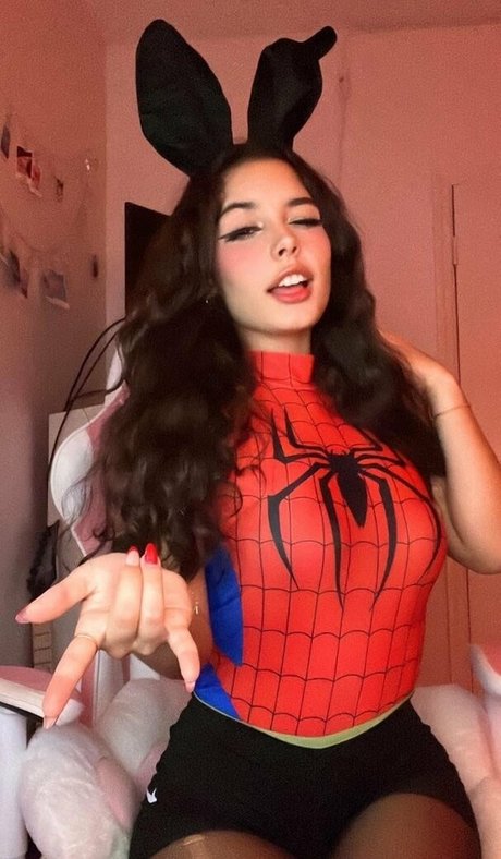 Alee Babe onlyfans naked