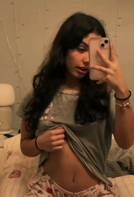 Alee Babe onlyfans photo