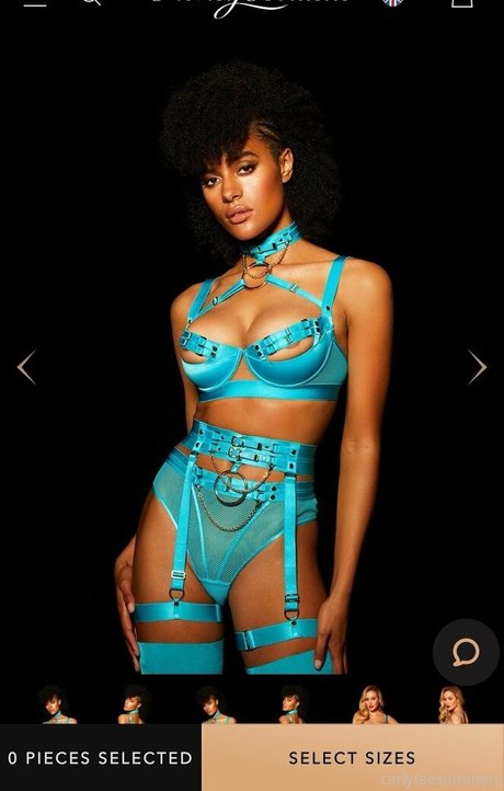 carlyraesummers onlyfans sexy