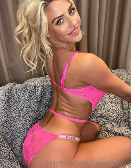 siennadayxo nudes leaked onlyfans