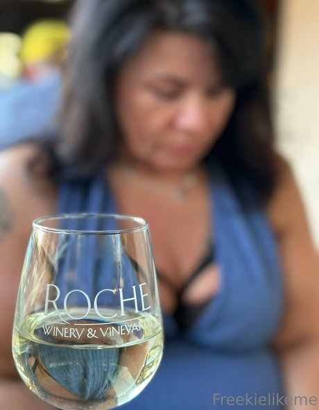 Freekielikeme nude onlyfans porn