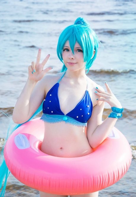 Saya Scarlet onlyfans model