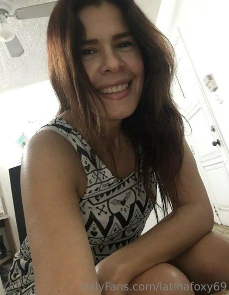 latinafoxy69 only fans naked