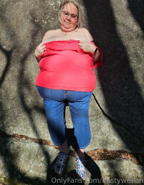 bustywench porn onlyfans leaks