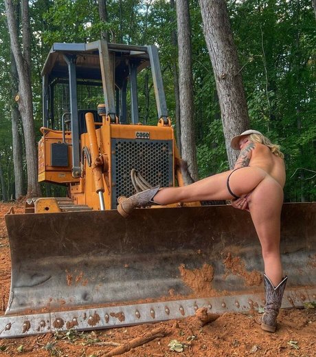 Countrybadasstay onlyfans leak sex