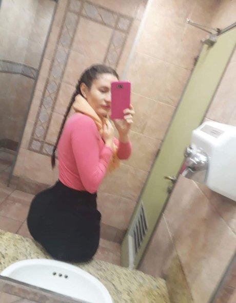 Antonella Greco topless onlyfans