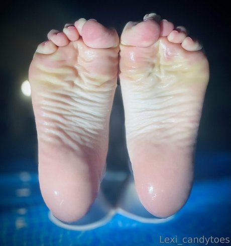 lexi candytoes onlyfans leaked pics