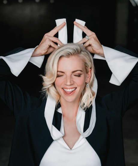 Kara Killmer naked onlyfans