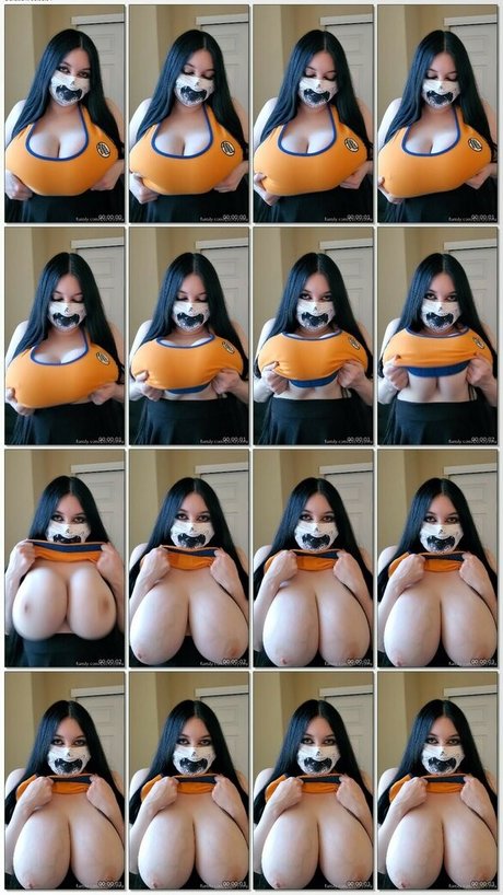 Esskayuwu only fans content