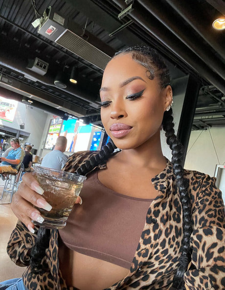 ninadoesitall onlyfans nude pictures