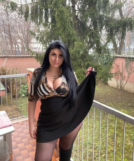 Laura Palermo porn onlyfans leak