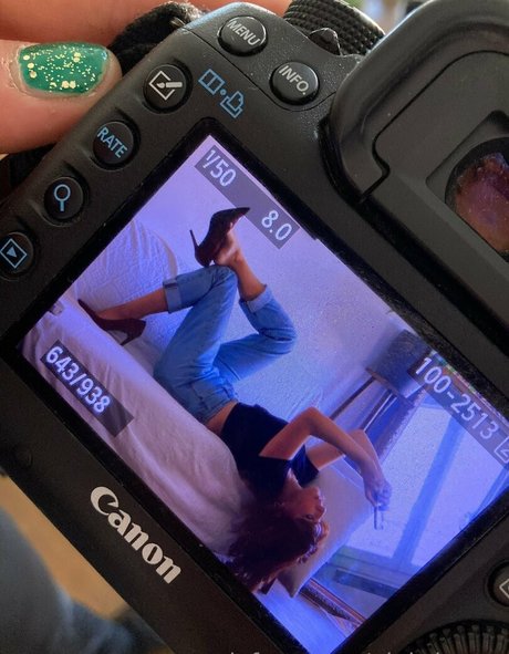 pink knees naked only fans