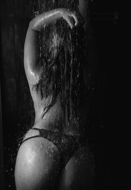 cumshot facial onlyfans beautiful nude plate