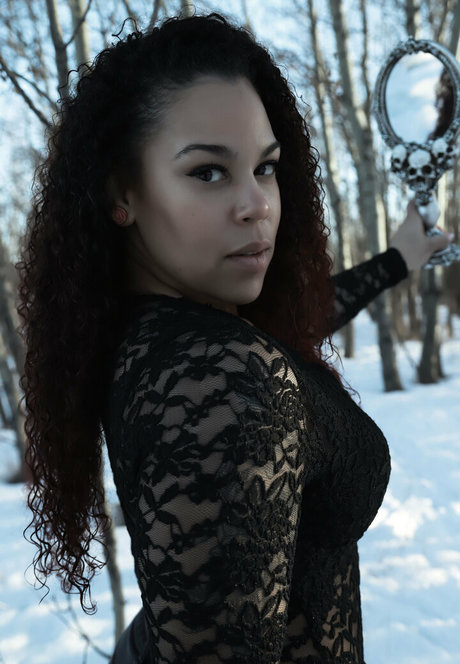 hazzardousmaterial only fans leaks