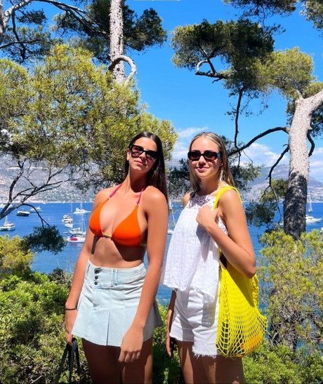 female asian onlyfans sexy nude images