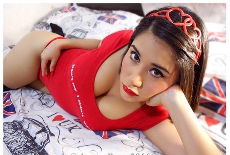 Red Velvet Doll free onlyfans