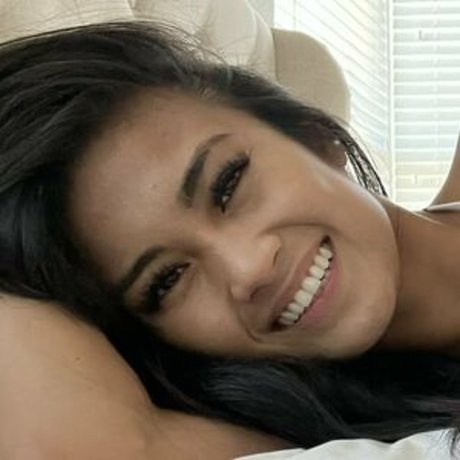 sunshinesina onlyfans boobs