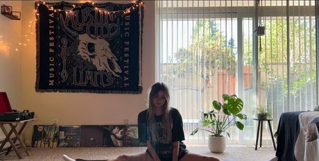 alignedbyjuniper nude onlyfans