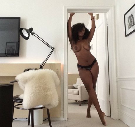 Tyomi Morgan onlyfans striptease