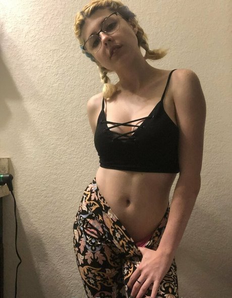 leaveittotegan onlyfans leaks