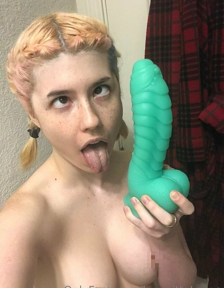 leaveittotegan Profile pic