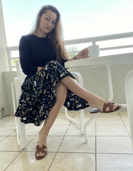 akadanidaniels only fans naked