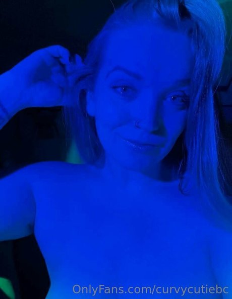 curvycutiexo onlyfans nude