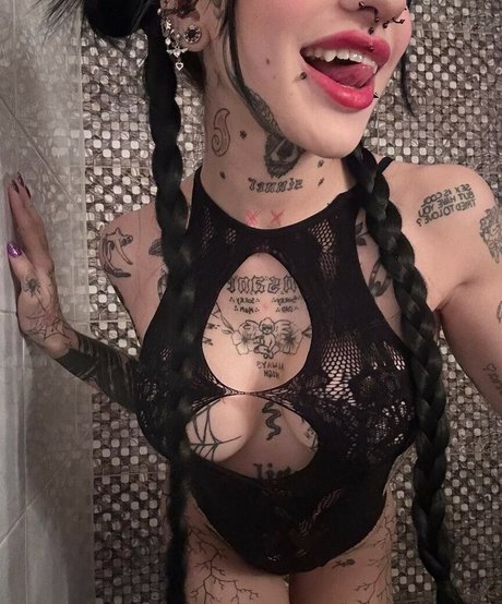 venussativaaa nude only fans leaks