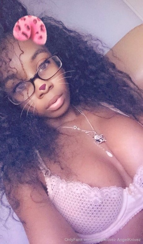 angelknivez nudes only fans
