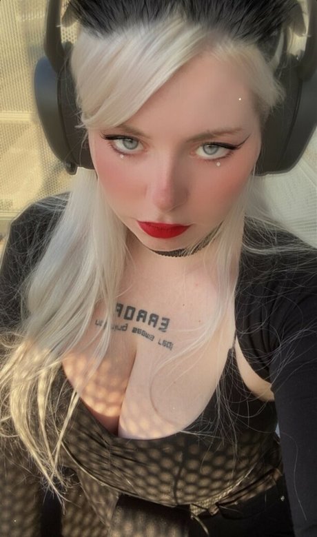 Alyatrosk onlyfans nudes leaks