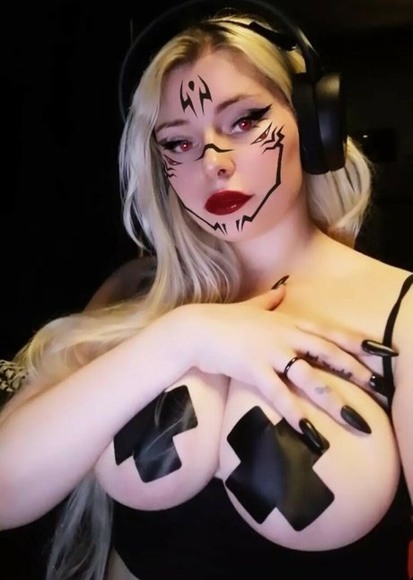 Alyatrosk only fans pic