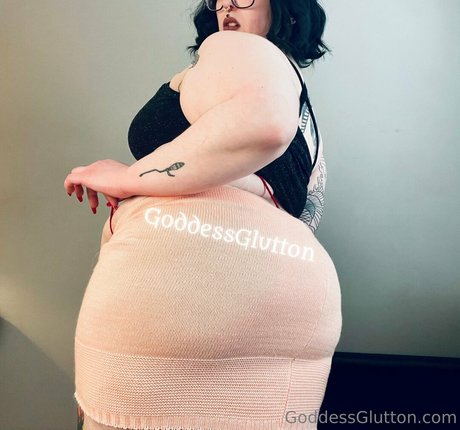 mommyglutton onlyfans leakd