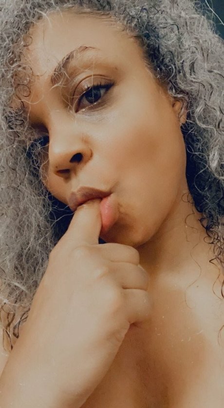 Sinnamon Love onlyfans leaks