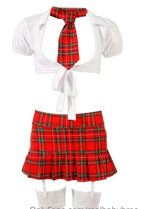 realbabybree naked on onlyfans